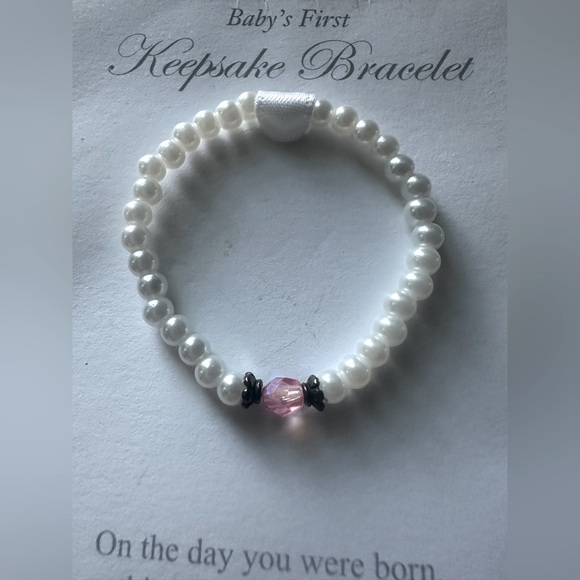 NWT Babies First Keepsake, Pearl Bracelet!  - Picture 2 of 4
